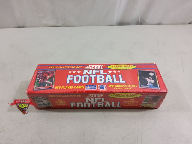 Lot 7-123611 - Sealed! 1990 Collector Set Score NFL Football Complete Set.