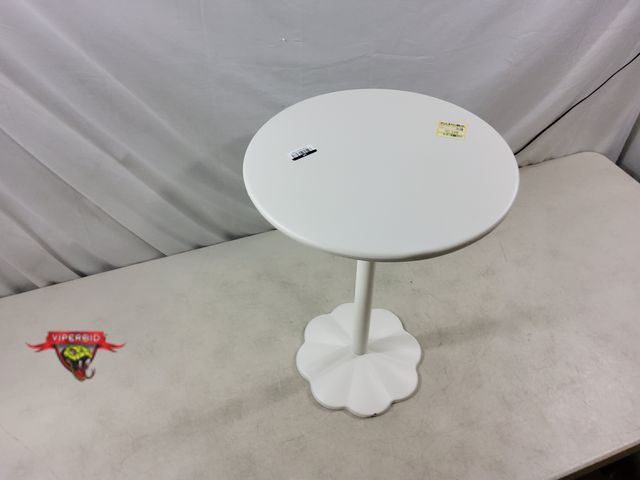 Lot 7-132802 - Steel round pedastel table. Paint chip on bottom / scratch on top. 13-3/4" X 20-1/8"H.