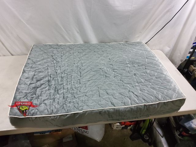 Lot 7-133847 - 41" X 31" X 4"H Foam pet bed.