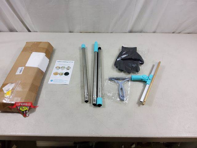 Lot 7-123343 - 3-Piece Combing tool set. Great for rugs, furniture, pet beds and more!
