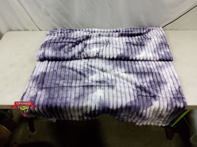 Lot 7-132596 - New! Approximately  71" X 78" plush blanket.