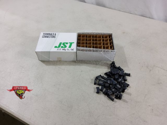 Lot 7-133774 - New! (100) JST FDZ Connectors. Cat. no. 05FDZ-BT(S).