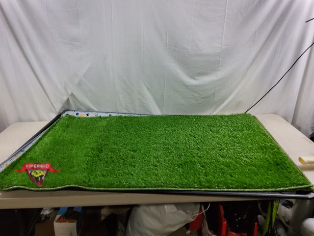 Lot 7-133922 - Hompet artifical grass pet potty. Tray is 52.7" x 30" X 1.2". Grass mat is 51" X 28".