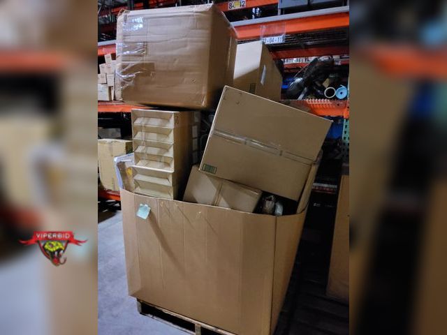 Lot 7-131903 - Extra large box of assorted items (box is NOT included). Mostly customer returns - Accumulative no s...