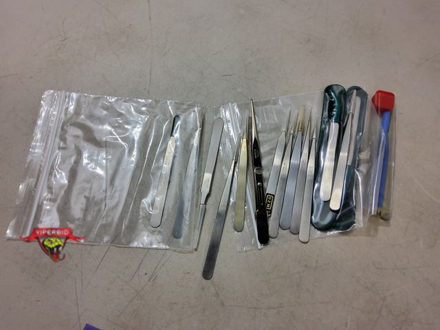 Lot 7-134377 - New! (15) Assorted size precision tweezers.