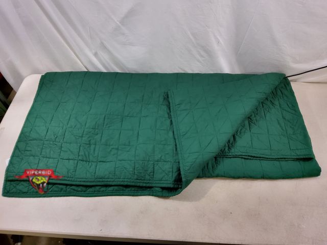 Lot 7-134345 - Full / Queen microfiber comforter.