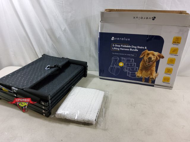 Lot 7-133809 - Veralux 5-Step foldable dog stairs &amp; lifting harness bundle.