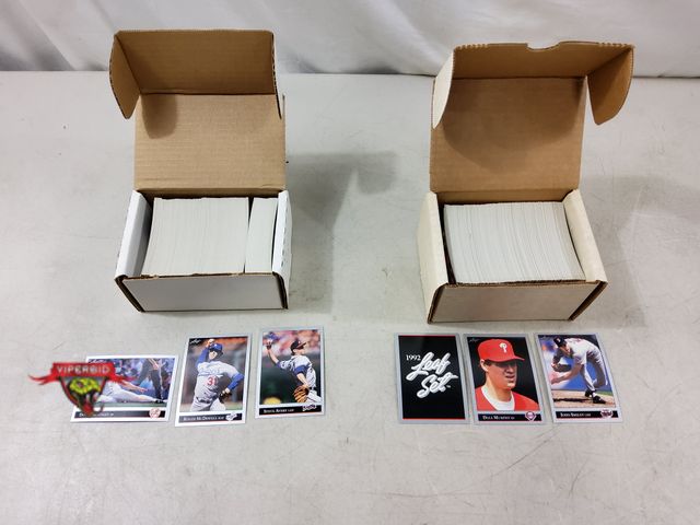 Lot 7-131679 - 1992 Leaf Series 1 &amp; 2 Baseball card sets.