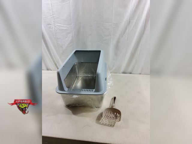 Lot 7-123569 - Semi-Enclosed stainless steel litter box with scoop. 19-5/8" X 13-5/8" X 12"H.