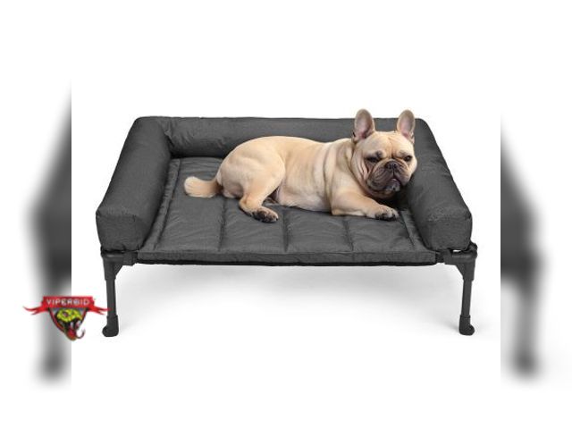 Lot 7-133932 - Veehoo elevated dog bed with bolster mat. Approx. 32''L×25''W×7''H