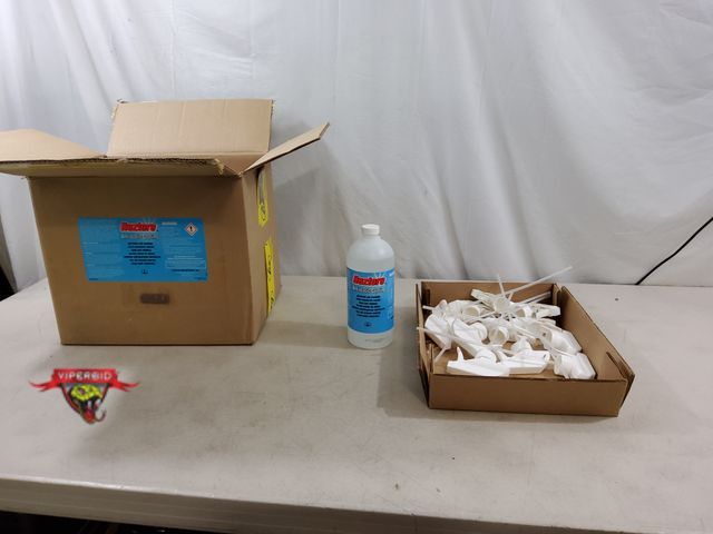 Lot 7-134970 - New! (12) Desco Reztore 32 oz. Antistatic coating bottles with sprayers.