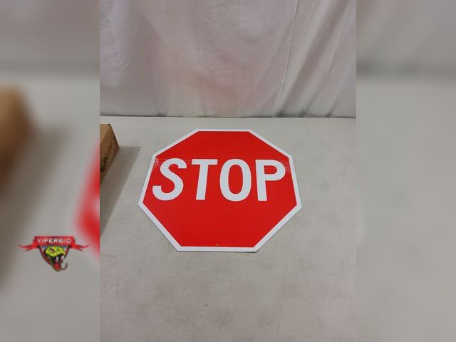 Lot 7-123531 - Aluminum Stop / Slow sign. No handle. 17-3/4" X 17-3/4".