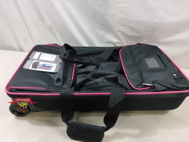 Lot 7-131853 - Heendzoo 28" Wheeled duffel bag with garment rack.