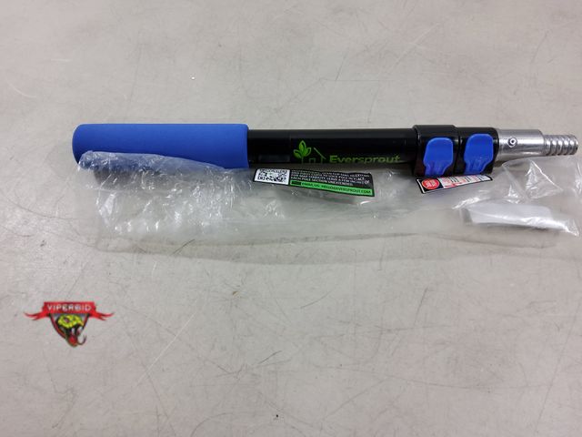 Lot 7-134312 - Eversprout 1.5 to 3 ft. Extension pole.