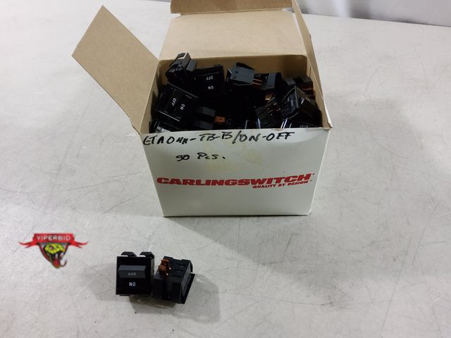 Lot 7-135839 - New! (50) Carlingswitch rocker switches.