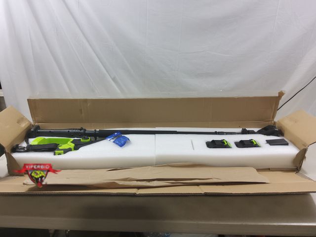 Lot 7-132869 - Dwarfuarm 2-in-1 Extendable Cordless electric pole saw with 2 batteries and charger. LCD Display. 15...