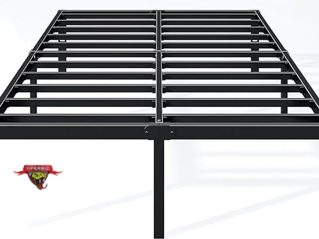 Lot 7-131700 - Queen size metal platform bed frame.
