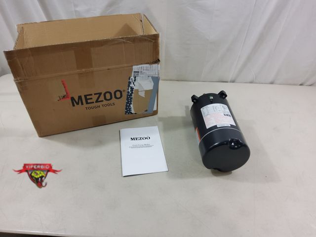 Lot 7-131115 - Meezo HM14065LCb Pool pump motor. HP: 3/4. RPM: 3450. Amps: 8/4. PH: 1. Volts: 115/230.