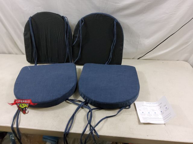 Lot 7-133211 - Set of 4 -Ipynbap chair cushion with ties and removable cover. 16" X 16" X 2".