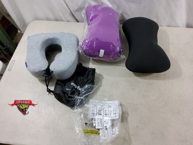 Lot 7-133785 - (3) Assorted neck pillows.