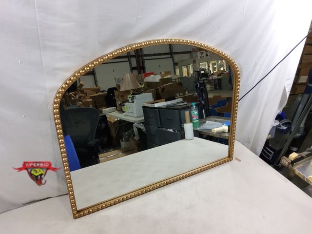 Lot 7-130956 - Decorative wall mirror. 35-5/8" X 27-1/2".