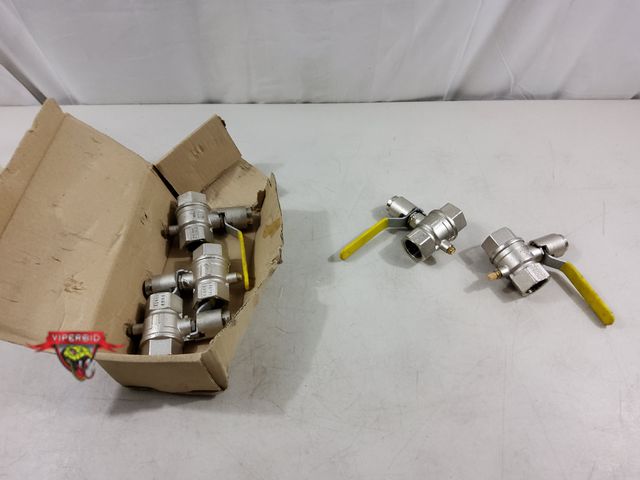 Lot 7-123427 - New! (5) Jomar stainless steel ball valves. 1". #T100PSS.