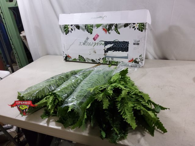 Lot 7-133756 - (4) Artificial fern stems. 25".
