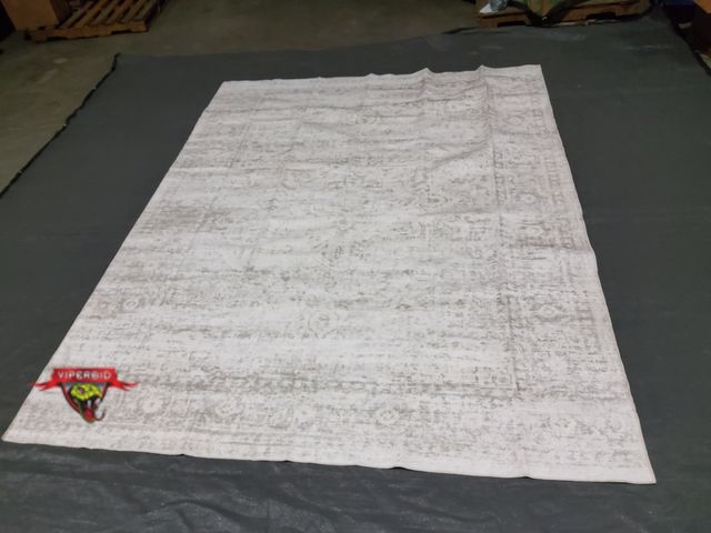 Lot 7-130462 - 8 ft. X 10 ft. Area rug.