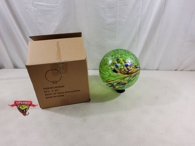 Lot 7-131138 - 10" Glass gazing globe.