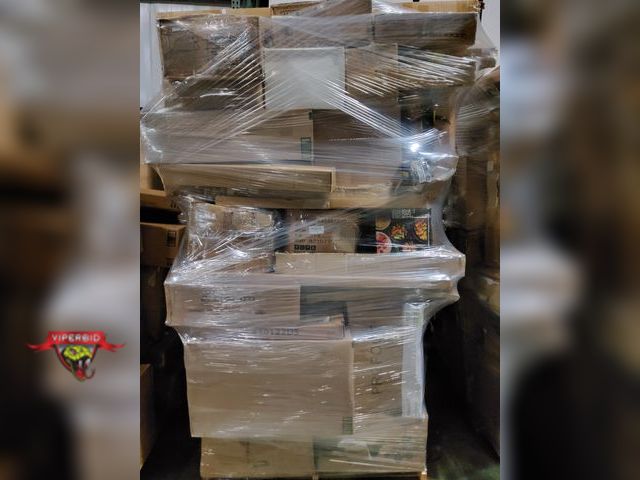 Lot 7-135068 - Customer return pallet. May include new, used, broken, or parts and repair items.
