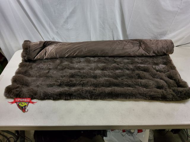Lot 7-135600 - Crafted by Catherine 50" X 60" Soft faux fur throw blanket.