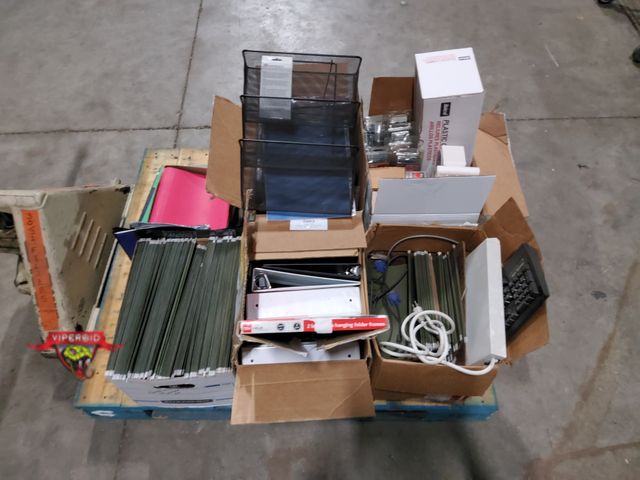 Lot 7-131899 - Lot of assorted office supplies as shown.