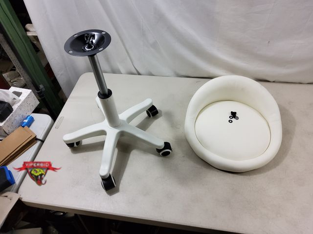 Lot 7-130463 - Missing 1 screw and washer to attach seat. Rolling pu leather office stool with low back.