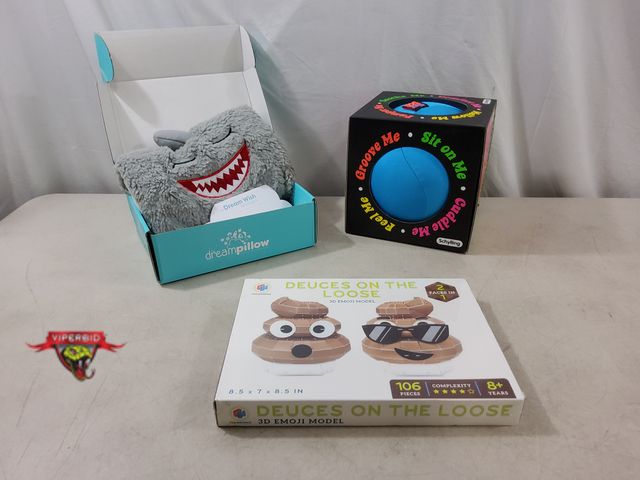 Lot 7-134730 - New! Foam Works Deuces on the Loose 3D Emoji Model, Schylling 8" Nee Doh Dohzee The Groovy Glob Soft...