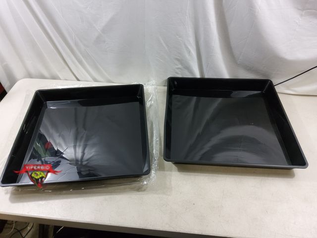 Lot 7-134624 - Plastic Tub Trays. (21"L x 21"W x 3"T)