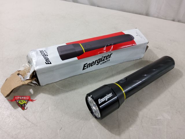 Lot 7-133493 - Engergizer flashlight with batteries. Tested. 8-7/8"L.
