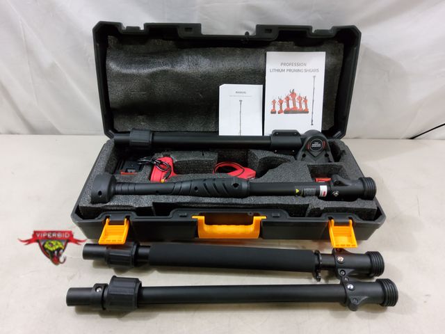 Lot 7-131483 - Lithium battery operated cordless pruning shears with 2 batteries and charger. Tested.