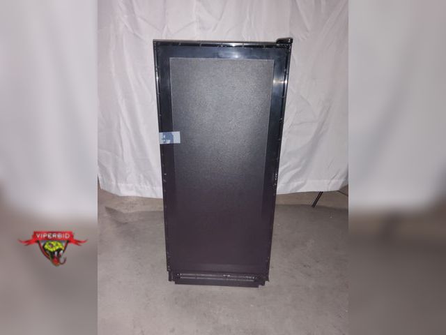 Lot 7-132939 - U-Line UHCP115-IS81A is a premium 15-inch 1 Class integrated panel ready clear ice maker featuring a...