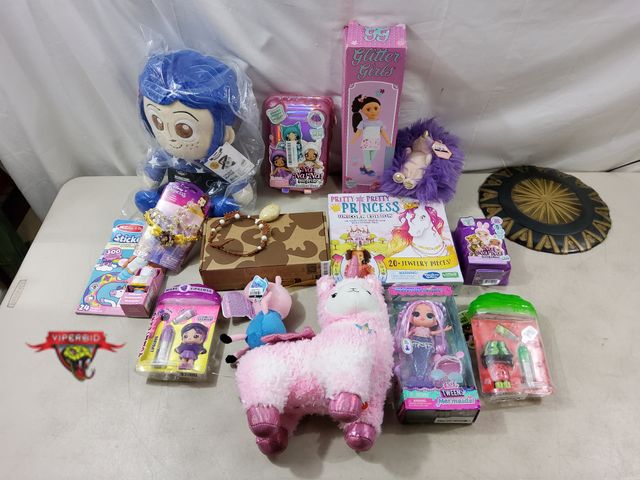 Lot 7-130914 - Lot of miscellaneous toys for girls.