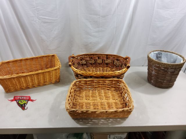 Lot 7-123711 - (4) Assorted wicker baskets.