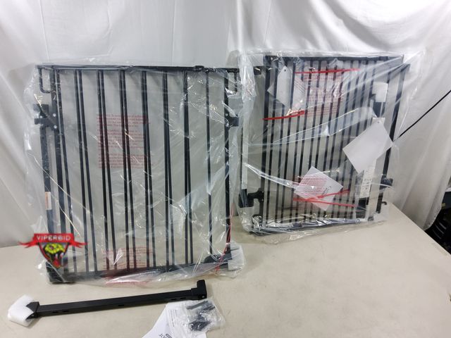 Lot 7-134504 - (2) Cumbor safety gates. Fit opening openings between 29.2 &amp; 43" Wide. 27-3/4"H.