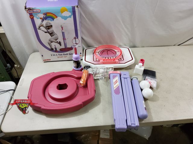 Lot 7-133057 - Wee Wonders 2-in-1 Toddler basketball and tball set. Includes (2) Plastic tballs and (1) small baske...