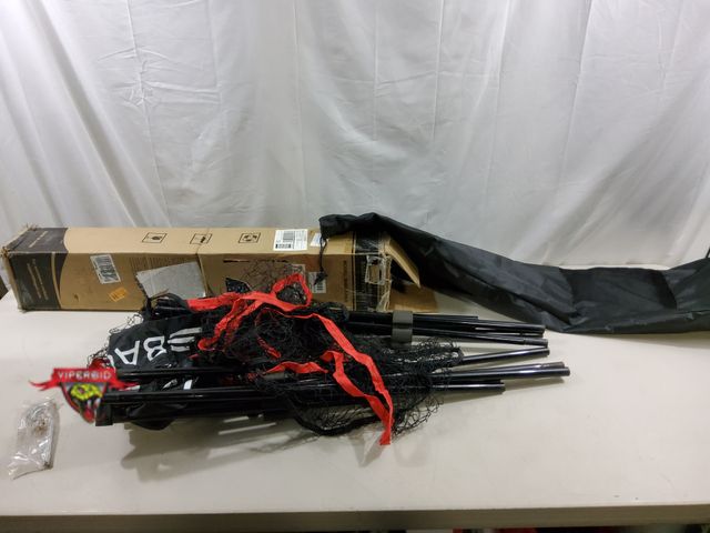 Lot 7-131079 - Bagail Portable badminton net with storage bag. Model BN02-5.