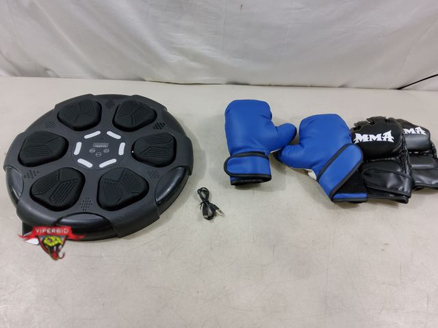 Lot 7-131719 - 15-1/4" Boxing Machine with gloves and usb cord.