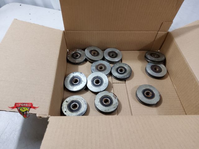 Lot 7-134608 - (12) Ball bearing pulleys. Overall diameter: 2-1/2".