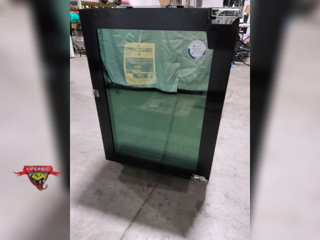 Lot 7-132942 - U-Line 24" Built-in Beverage Center with panel ready framed glass door. Model U-2224BEVINT-00B.  Fea...