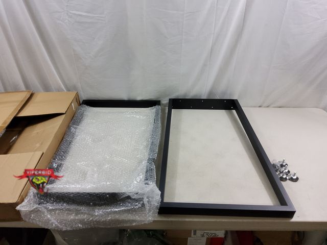 Lot 7-123403 - (2) Metal table legs. 28"H X 17.7"W.