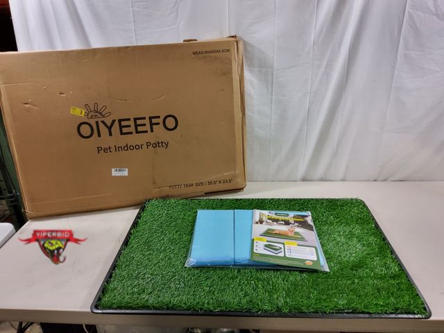 Lot 7-123696 - Oiyeefo pet indoor potty tray. 35.5" X 23.5".