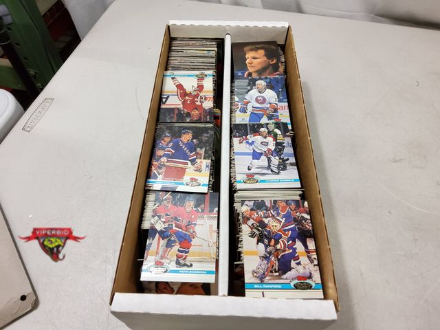Lot 7-130722 - Approximately 1,600 Assorted 1992-1993 Stadium Club Hockey cards.