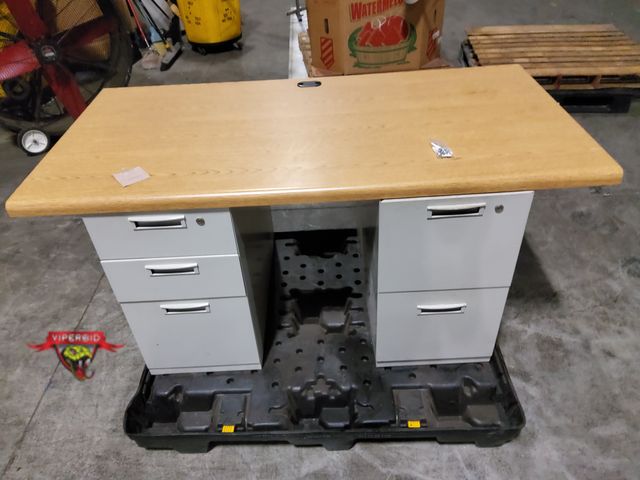 Lot 7-133452 - Metal 5-Drawer desk with removable wood top (not attached). Will come with screws in case you want t...